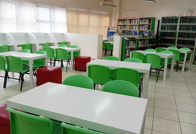 READERS AREA (1)